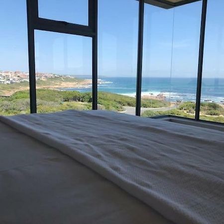 Marine 5 Boutique Hotel Gansbaai Exterior foto