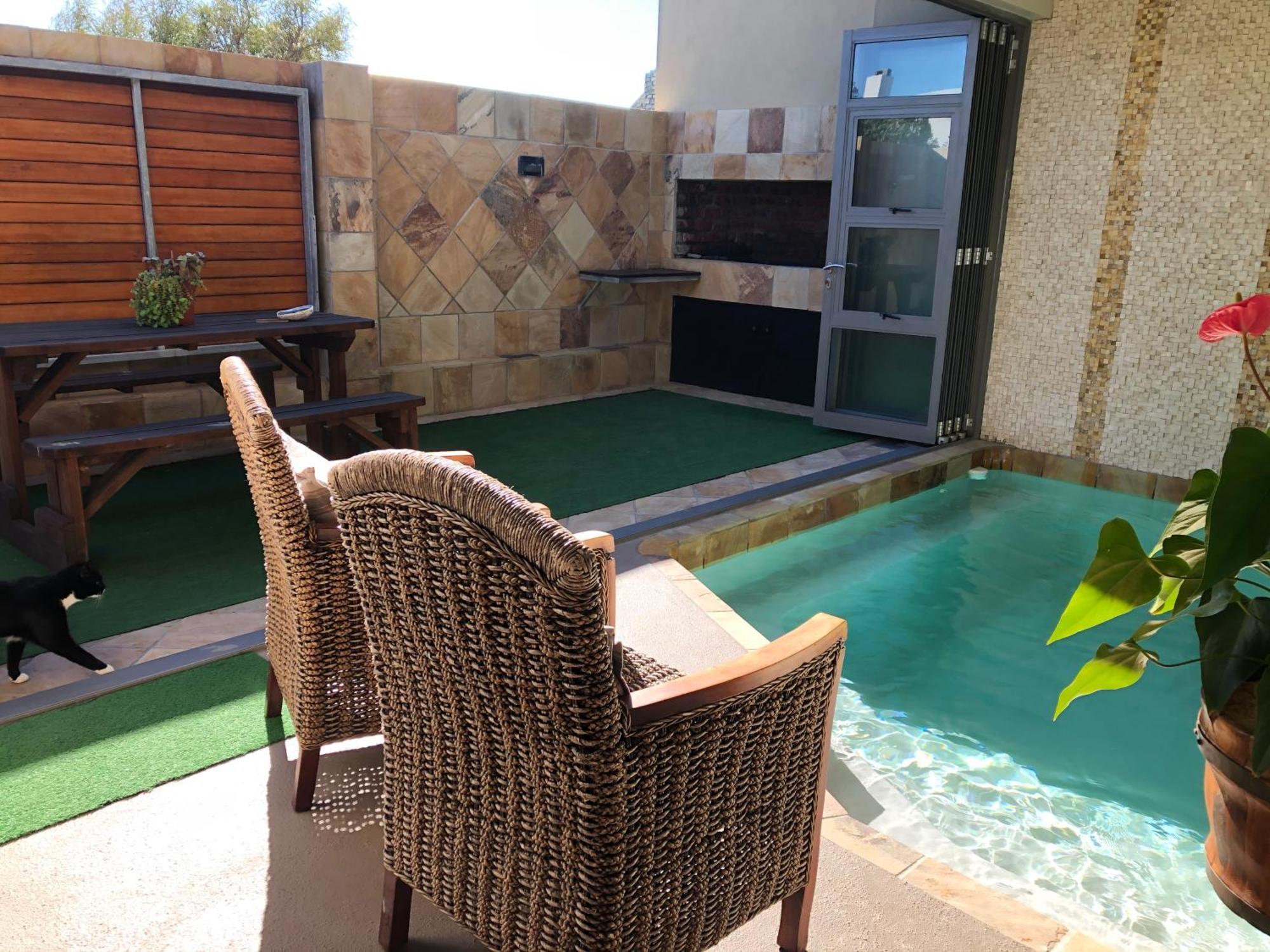Marine 5 Boutique Hotel Gansbaai Exterior foto