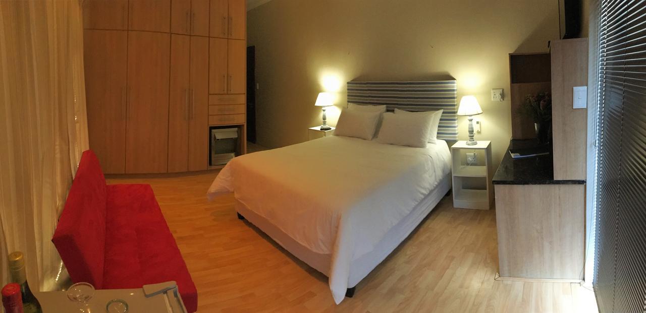 Marine 5 Boutique Hotel Gansbaai Exterior foto